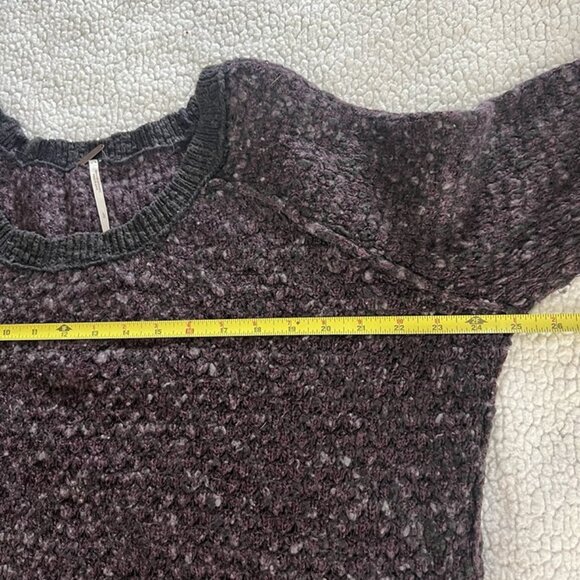 Free People Purple Sweater sz L Textured Oversized Heather Knit Loose Knit Boho - Picture 7 of 7